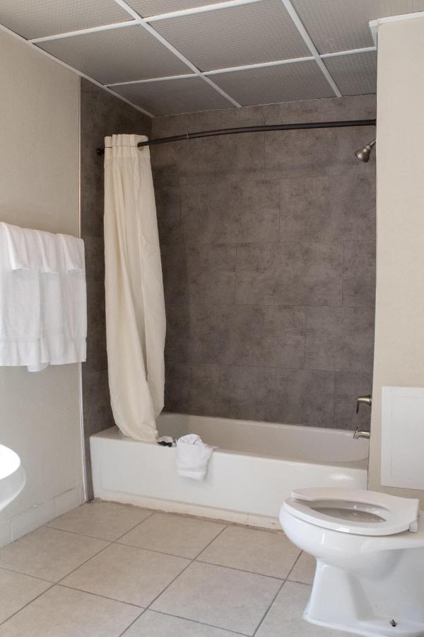 Hotel Chataura Dearborn Eksteriør bilde