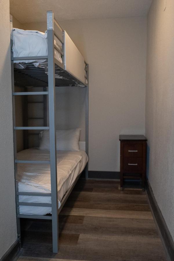 Hotel Chataura Dearborn Eksteriør bilde