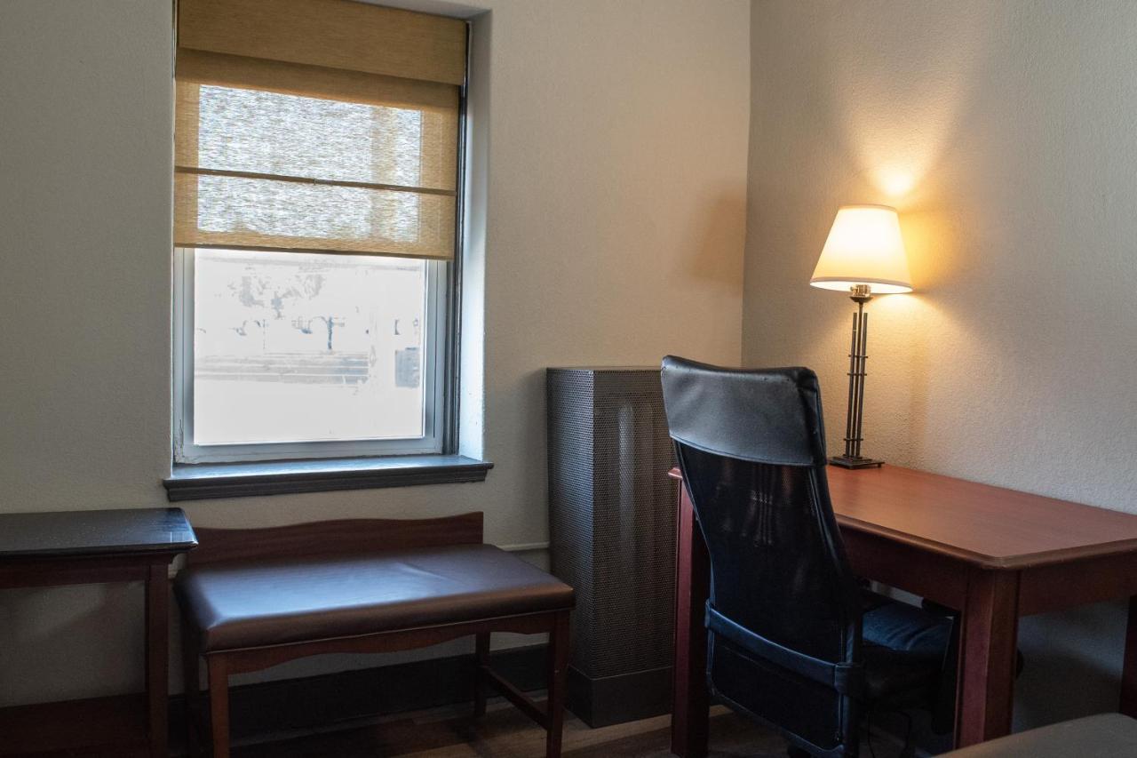 Hotel Chataura Dearborn Eksteriør bilde